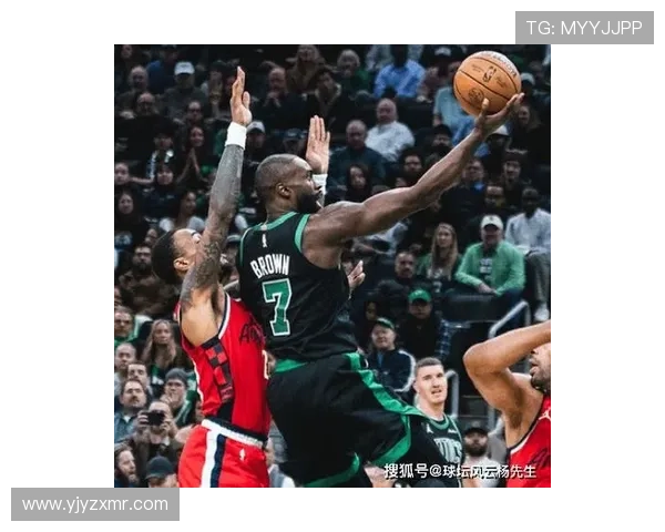 布朗爆砍33分12板哈登37分难救主凯尔特人险胜快船大战